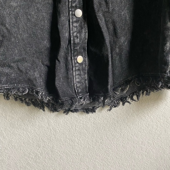 VEVERET CONTRAST LEOPARD PRINT DENIM RAW HEM EDGY GOTH MOBWIFE SHACKET JACKET S - Picture 8 of 13